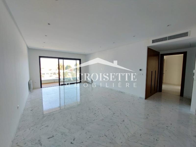 Appartement S+3 vue sur mer à La Marsa